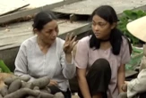 Cảnh phim "giả bán khoai lấy tin mật" viral nhất hiện tại: Xem xong mới hiểu vì sao hút 10 triệu view
