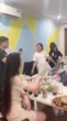 Chu Thanh Huyền ra ngoài là "sếp nữ" sang chảnh, về nhà "lộ bản chất" mẹ bỉm "tẻn tẻn", mặt mộc vẫn được khen xinh