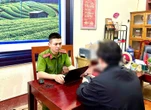 Bí ẩn phía sau cuộc gọi video có hình ảnh cảnh sát đang thẩm vấn