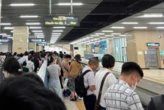 Đường sắt Cát Linh - Hà Đông bị lỗi, phải dùng xe buýt trung chuyển hành khách