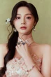 Sự hết thời của top 1 visual: Phản bội công ty nay flop thảm, hết yêu đương “bad boy” đến “phông bạt” đồ hiệu rởm