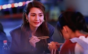 Mỹ nhân 54 tuổi vẫn cùng con gái đi học đại học, trẻ hơn bạn cùng lớp kém 36 tuổi mới sốc