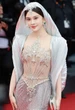 Mỹ nữ Cbiz "xé luật" mặc hở đến mức bị đuổi khỏi thảm đỏ Cannes 2025 là ai?