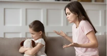 Nếu không muốn con lớn lên không dám đương đầu, trốn tránh trách nhiệm, luôn tìm cách đổ tại thì bố mẹ đừng nên làm những việc này