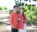 Vbiz có 1 cặp đôi mới: Hint hôn má, sống chung nhà đủ cả, chính chủ vẫn chối đây đẩy chuyện yêu?