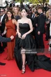 Thảm đỏ Cannes ngày 6: Mina (TWICE) hóa thiên nga đen, dàn thiên thần Victoria's Secret khoe dáng nóng bỏng, nhiều sao hạng A lộ dấu hiệu lão hóa
