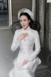 Đám cưới Hồ Quỳnh Hương: Chú rể lần đầu lộ diện, cô dâu mặc áo dài và 4 chiếc váy cưới khác biệt!