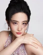 HOT: Lưu Diệc Phi và nam thần kém tuổi công khai hẹn hò?