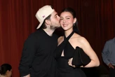 Khi con trai cả "cạch mặt" David Beckham và Victoria, một "trai ngoan" lặng lẽ "ngoi lên" chữa lành vết thương gia đình