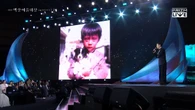 Chuyện chưa từng có ở Baeksang: Dàn sao bị bóc nhan sắc quá khứ giữa màn hình lớn, Lee Byung Hun "xịt keo cứng ngắc", Byeon Woo Seok gây bão