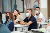 Phát ngôn "99% phụ huynh học sinh bị bệnh" này, ông bố ở TP.HCM bị chỉ trích: Phiến diện!