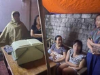 Bé gái sơ sinh bị bỏ lại cùng bức tâm thư trước cổng nhà vợ chồng hiếm muộn