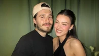 Giữa sóng gió gia đình, vợ chồng con trai cả nhà Beckham ăn tối cùng một cặp đôi Hoàng gia đình đám gây chú ý