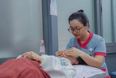 Hai bệnh nhi bị liệt mặt vì... ngủ không đúng cách