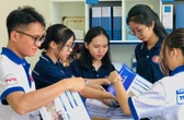 TP. HCM: Loạt trường đại học cần tuyển hàng trăm tiến sĩ, trả lương từ chục triệu - trăm triệu/tháng