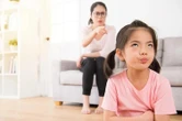 Đòn roi không đáng sợ bằng 3 cách trừng phạt này: Cha mẹ khiến con "mang sẹo" suốt đời