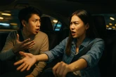 Cãi nhau với bạn gái, thanh niên nhảy khỏi ô tô đang chạy, tử vong