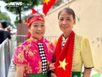 Cả bản góp tiền, 2 phụ nữ Thái khăn gói xuống Hà Nội chờ 45 tiếng xem diễu binh