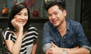 Sao nam U70 "lão hóa ngược", trẻ như thanh niên: Hạnh phúc bên vợ kém 37 tuổi
