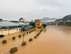 Hàng trăm hộ dân ở Cao Bằng chạy lũ xuyên đêm