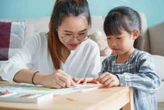 Nhà văn nổi tiếng chỉ rõ: Con cái hiếu thảo với mẹ khi lớn lên là vì người mẹ làm đúng 3 điều này!