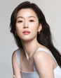 "Mợ chảnh" Jeon Ji Hyun U45 trẻ đẹp vô đối, vòng eo con kiến săn chắc thấy mê nhờ chăm tập môn này!