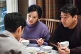45 tuổi nhìn lại, nhiều cha mẹ bật khóc: 3 điều từng nghĩ là tốt cho con hóa ra lại hủy hoại EQ của trẻ