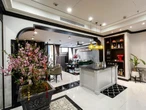 Nữ diễn viên là “phu nhân chủ tịch” gia tài tỷ đô, ở biệt thự đẹp như khu nghỉ dưỡng, mẹ 2 con cực đẹp