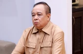 Nam nghệ sĩ là bố đơn thân, 50 tuổi không mua nổi nhà, suy sụp vì bị lừa, U70 có 3 nhà 2 miếng đất