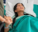 Hoa hậu H'Hen Niê sinh con đầu lòng: Chồng nhiếp ảnh gia khóc khi vợ "vượt cạn", em bé chào đời trông cực yêu
