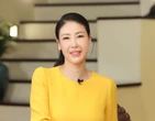 Một hoa hậu ở tuổi 49: Sống trong “siêu biệt thự” 400 tỷ đồng tại quận 2, được chồng yêu chiều hết mực