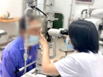 Hà Nội: Bất ngờ phát hiện rận làm tổ trên mi mắt suốt 3 năm