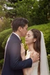 Ảnh cưới của nam ca sĩ Vbiz và vợ kém 17 tuổi: Visual cô dâu "đỉnh nóc kịch trần", xinh hơn Hoa hậu!