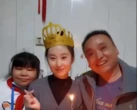 Đăng ảnh 2 con gái lên MXH, ông bố nhận loạt bình phẩm cực vô duyên: Trường hợp này nếu cha mẹ xử lý không khéo, con ảnh hưởng cả đời!