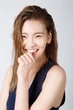 Nữ ca sĩ bất ngờ tuyên bố kết hôn và lên chức mẹ cùng lúc sau 3 năm “mất tích” khỏi showbiz