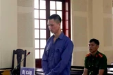 Nước mắt của người mẹ có đứa con trai trượt dài trên con đường 'cơm tù, áo số'