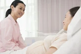 Chi 1,4 tỷ đồng mua bảo hiểm, 6 tháng sau mắc ung thư người phụ nữ lại bị từ chối bồi thường: Công ty bảo hiểm khẳng định "đã làm đúng luật"