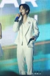 Nam idol gây bão concert G-Dragon: Làm MC đỉnh, dạy nhóm Kpop hát tiếng Việt