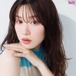 "Ngọc nữ showbiz" suy sụp, hoảng loạn sau khi lộ ảnh thân mật với đàn ông đã có vợ