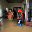 Bão số 1 gây ngập hơn 800 căn nhà, cuốn trôi 1 cầu phao