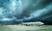 Mưa dông dữ dội ảnh hưởng hoạt động bay tại sân bay quốc tế Nội Bài