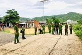 Sau mâu thuẫn, con rể nổ súng nhiều phát vào nhà cha vợ, cướp xe máy bỏ trốn