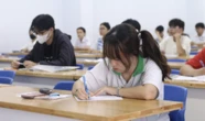 Sự cố thi đánh giá năng lực đợt 2 do cán bộ coi thi nghe nhầm chuông báo giờ