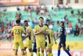 Đội bóng quê bầu Đức xuống hạng, lộ diện CLB đối đầu đội Công Phượng ở trận play-off V.League