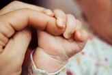 Cấp cứu thành công bé gái 3 tháng tuổi bị người thân xâm hại