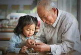 Tiếng Việt có một từ RẤT HAY, chứa đựng giá trị văn hoá mà tiếng Anh không từ nào đủ sức nặng để dịch được!