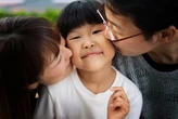 "3 Ít - 3 Nhiều": Bí quyết dạy con CỰC ĐỈNH, chưa từng tiết lộ của cha mẹ có tầm nhìn vượt trội