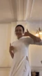 Cục trưởng Xuân Bắc chiếm sóng gái xinh, đu trend TikTok, netizen nói “không triệu view hơi phí”