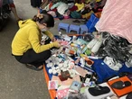 Cận cảnh "hàng hiệu giá bèo" cần là có ở chợ truyền thống TPHCM