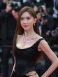 Mỹ nhân được khao khát nhất showbiz đổ vỡ với chồng ca sĩ, nhan sắc tàn tạ gây sốc vì bị bạo hành nhiều năm?